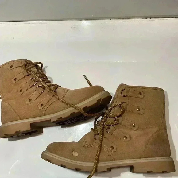 Roxy Boots faux fur lining tie up boot tan size 10 - Picture 6 of 9
